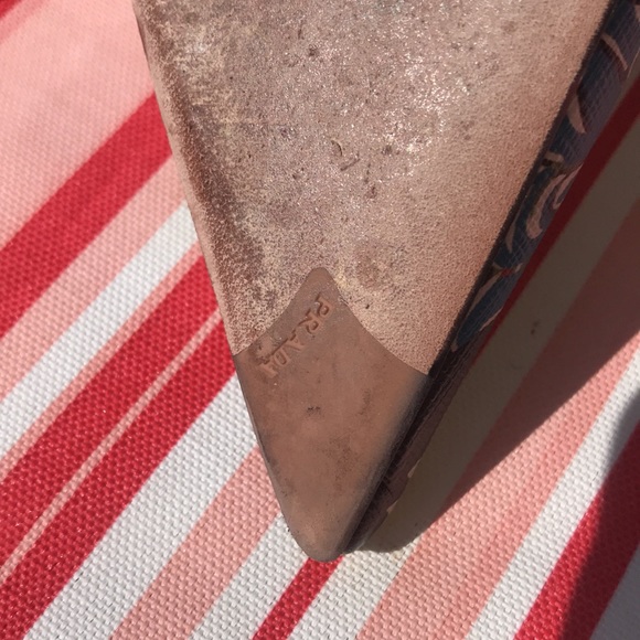 PRADA floral pointed toe pumps - Picture 7 of 8